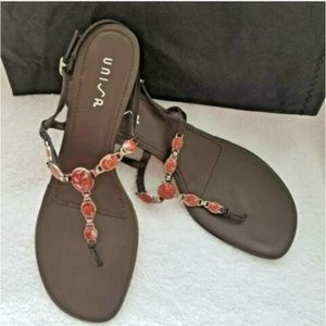 Unisa Brown Sandal T-Strap Coral Silver Links NWOB